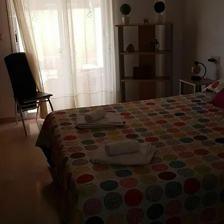 With 4 Bedrooms In Granada, With Wonderful View, Furnis *