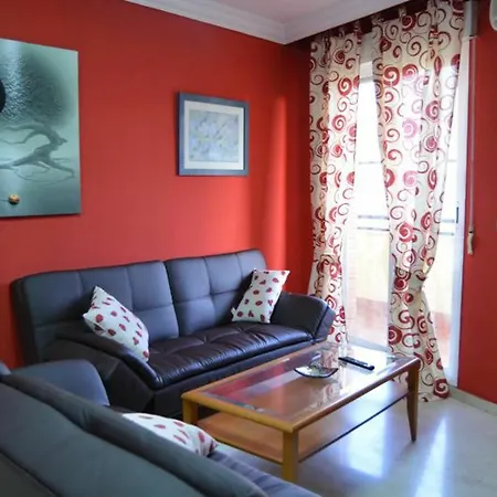 With 4 Bedrooms In Granada, With Wonderful View, Furnis *