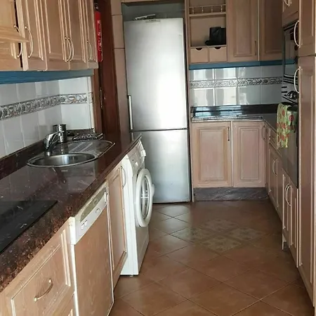 With 4 Bedrooms In Granada, With Wonderful View, Furnis
