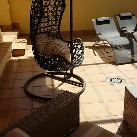 With 4 Bedrooms In Granada, With Wonderful View, Furnis 公寓 格拉纳达